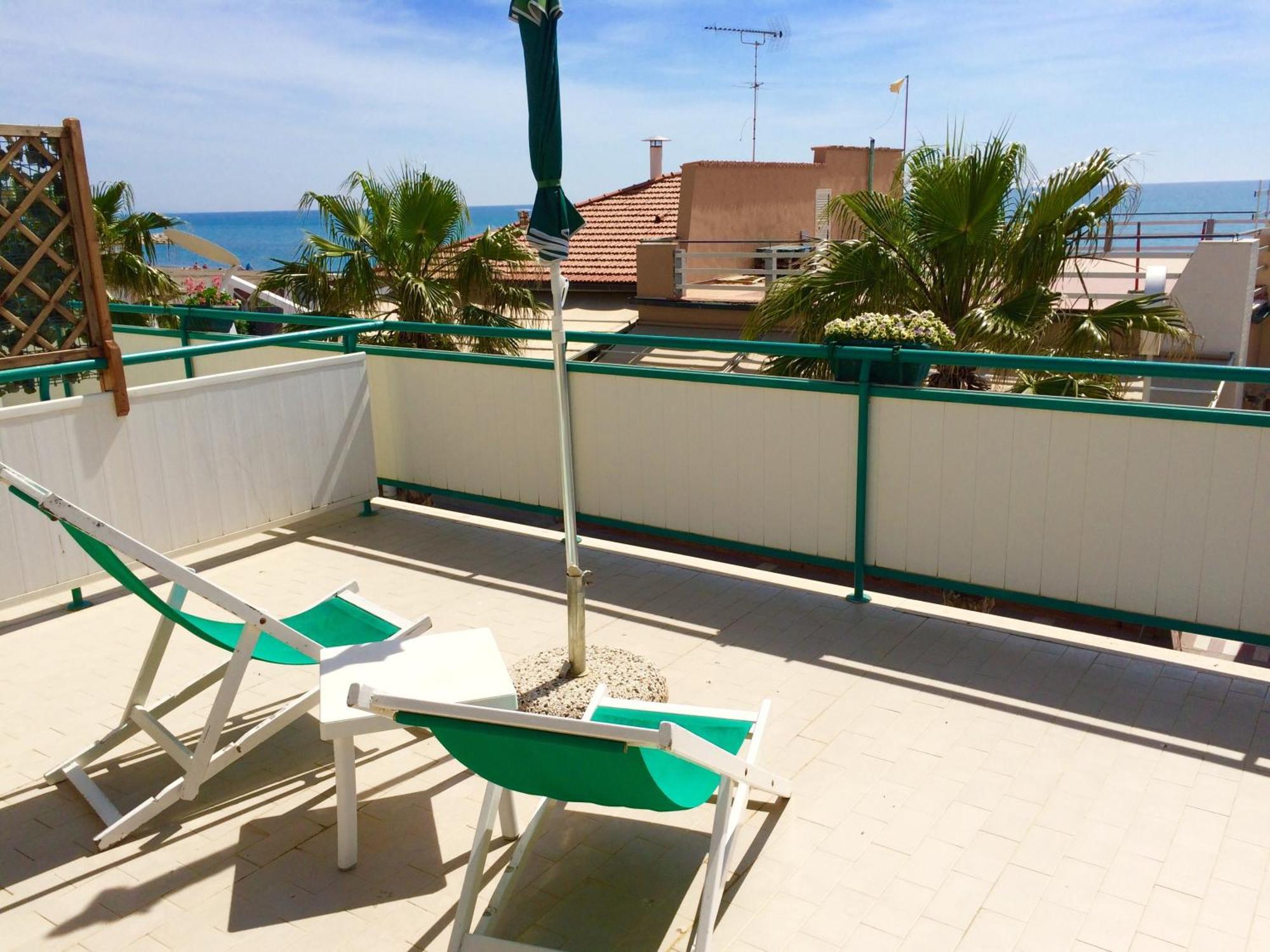 Lungomare Hotel Marina di Cecina Δωμάτιο φωτογραφία