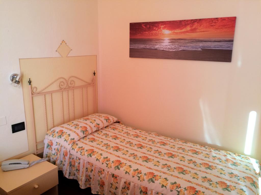 Lungomare Hotel Marina di Cecina Εξωτερικό φωτογραφία