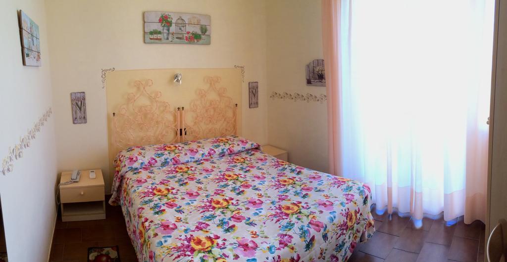 Lungomare Hotel Marina di Cecina Εξωτερικό φωτογραφία