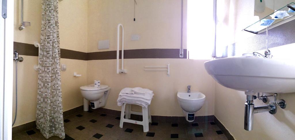 Lungomare Hotel Marina di Cecina Εξωτερικό φωτογραφία