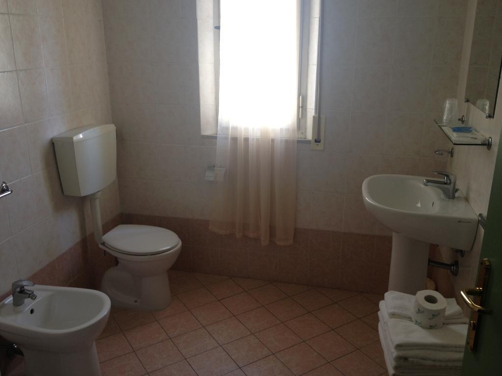 Lungomare Hotel Marina di Cecina Δωμάτιο φωτογραφία